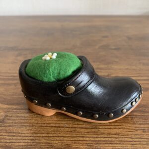 Clog Pin Cushion