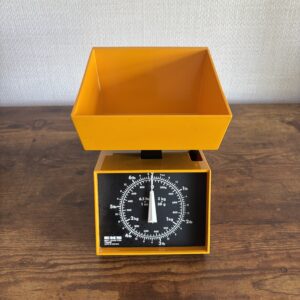 EKS Vintage Orange Kitchen Scales