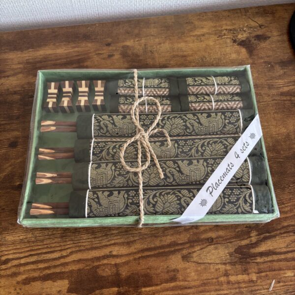 Placemats and Chopstick Set