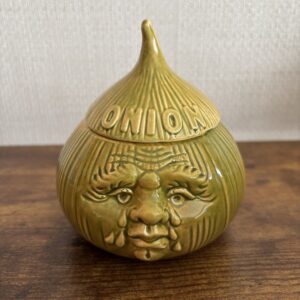 Vintage Crying Face Onion Pot