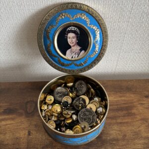 Tin Of Buttons