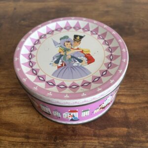 Vintage Mackintosh's Quality Street Tin