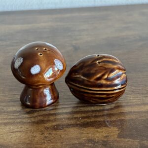 Vintage Mushroom / Walnut Salt & Pepper Pots