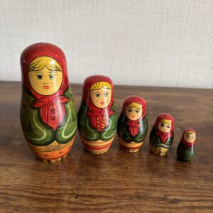 Red & Green Nesting Dolls