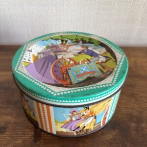Vintage Mackintosh's Quality Street Tin