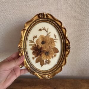 Vintage Oval Dried Flower Arrangement